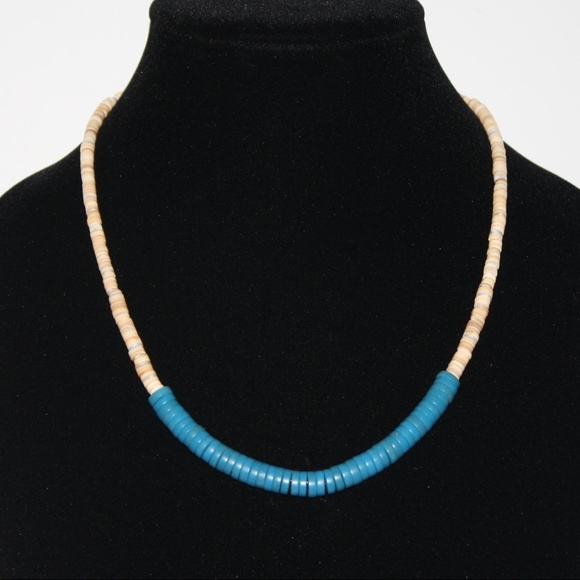 Vintagejelyfish Jewelry - 20" turquoise and shell necklace NWOT